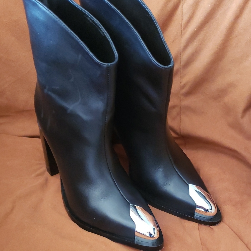 Elegant Black Ankle Boots with Silver Accents